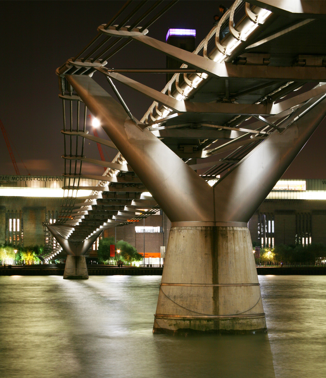 Millennium Bridge (London, United Kingdom) Credit Cody Andresen/Studio Percolate